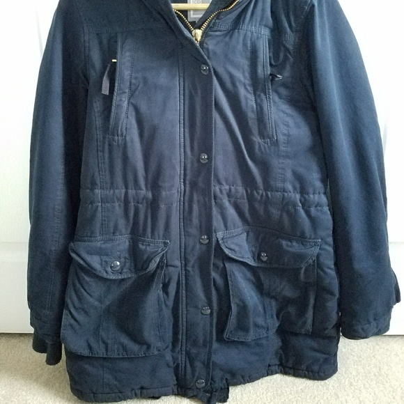 Beautiful Parka for women - Picture 4 of 5